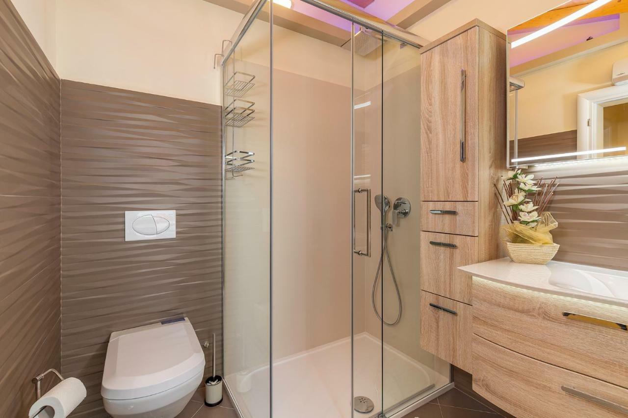 House Nono Apartment โปเรช ภายนอก รูปภาพ